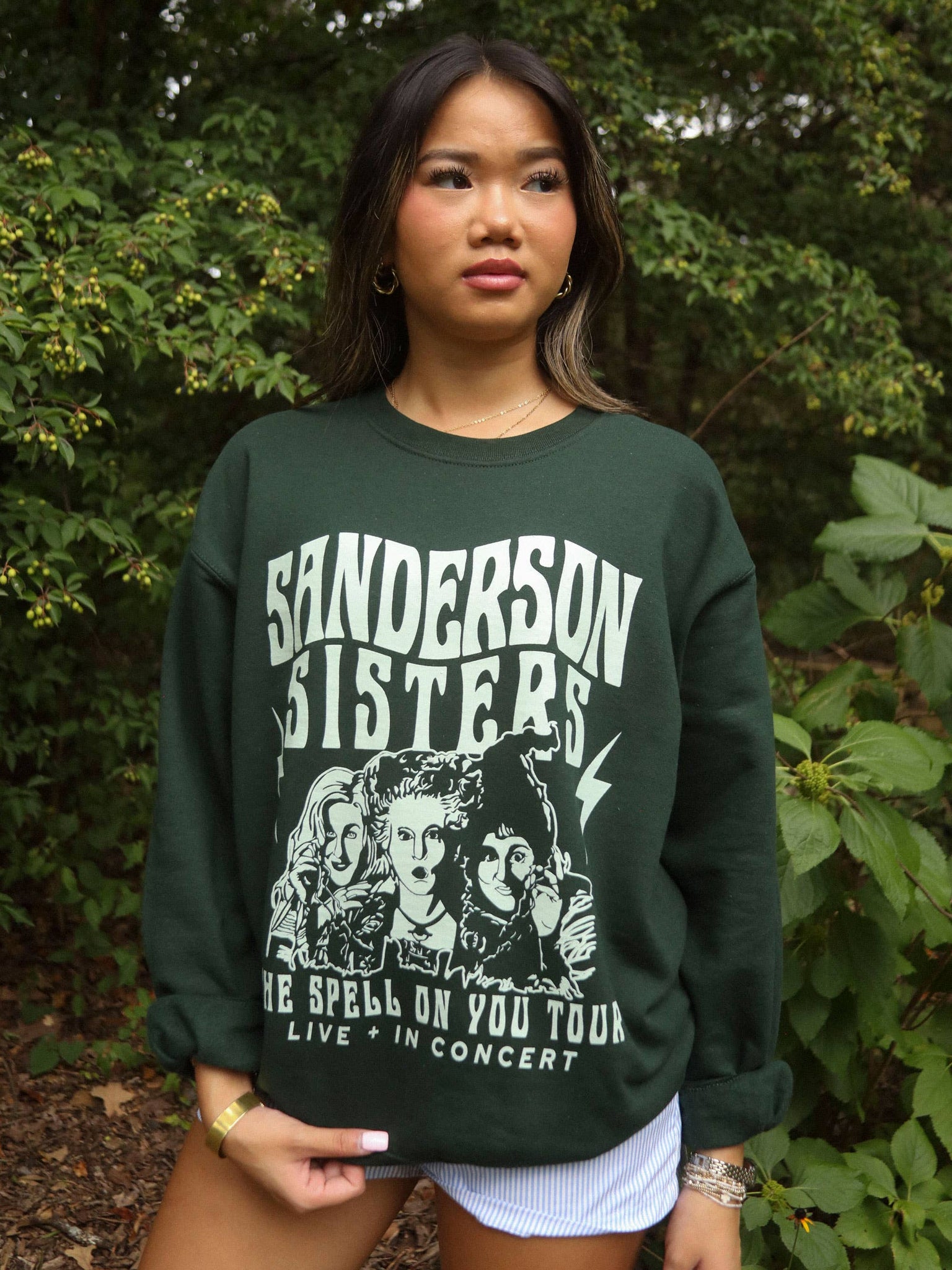 FRIDAY + SATURDAY: SANDERSON SISTERS TOUR SWEATSHIRT